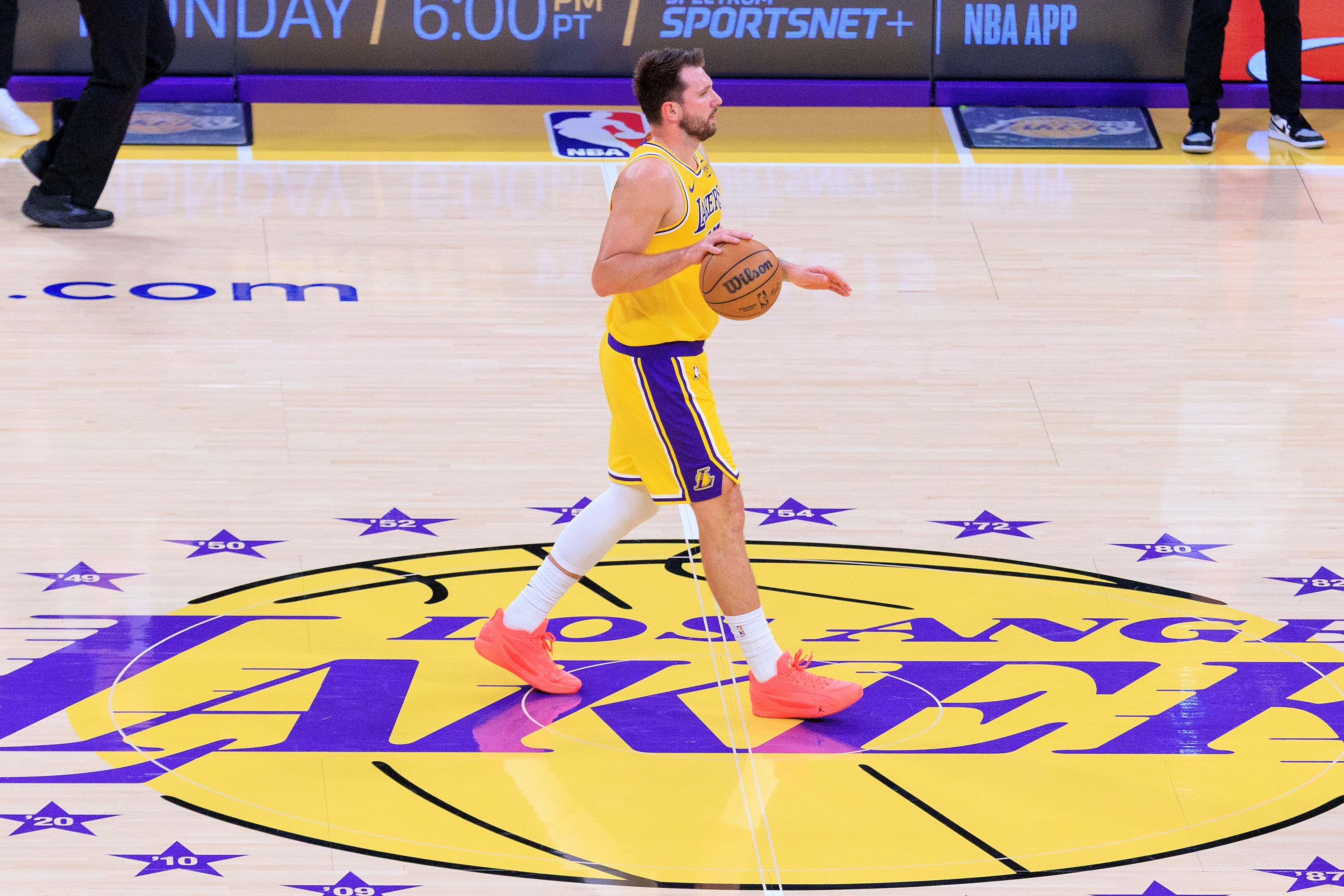 东契奇生涯第100场30+10助 历史第4人 仅次于大O&amp;哈登&amp;詹姆斯